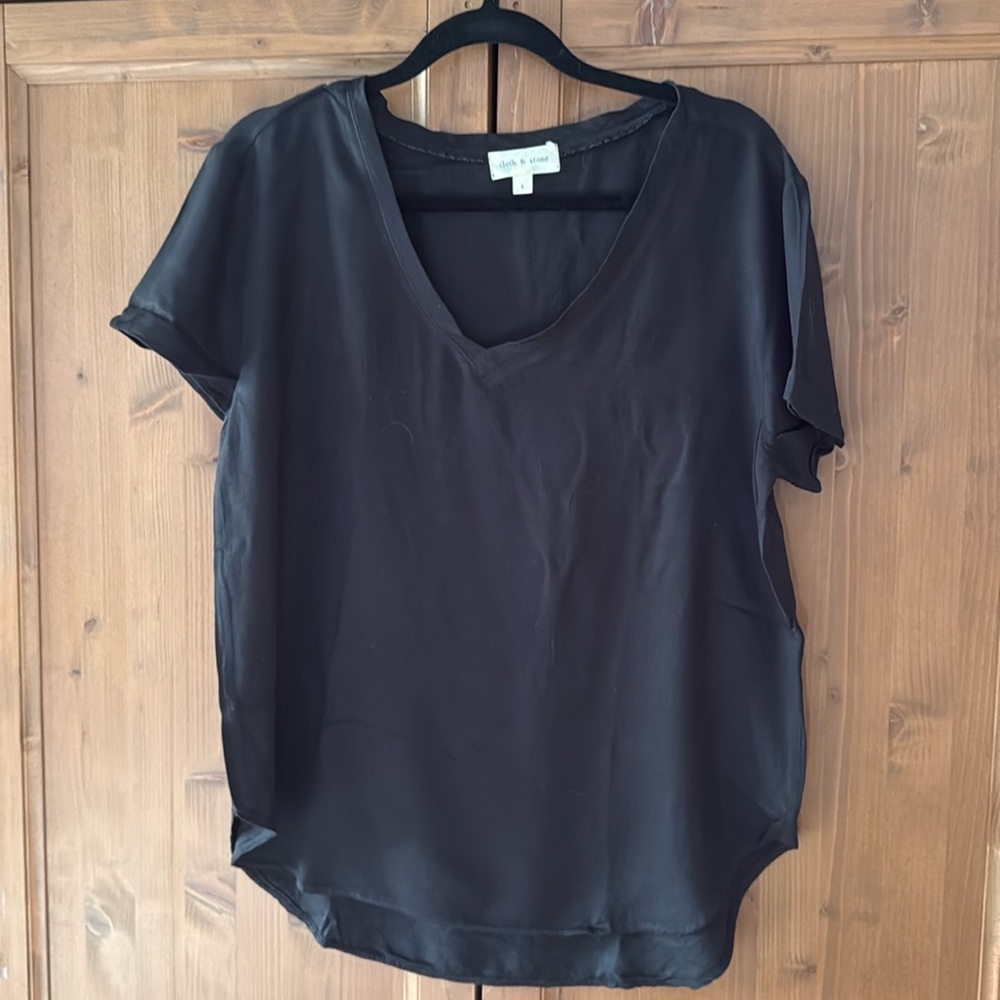 Like new black soft cloth & stone shirt